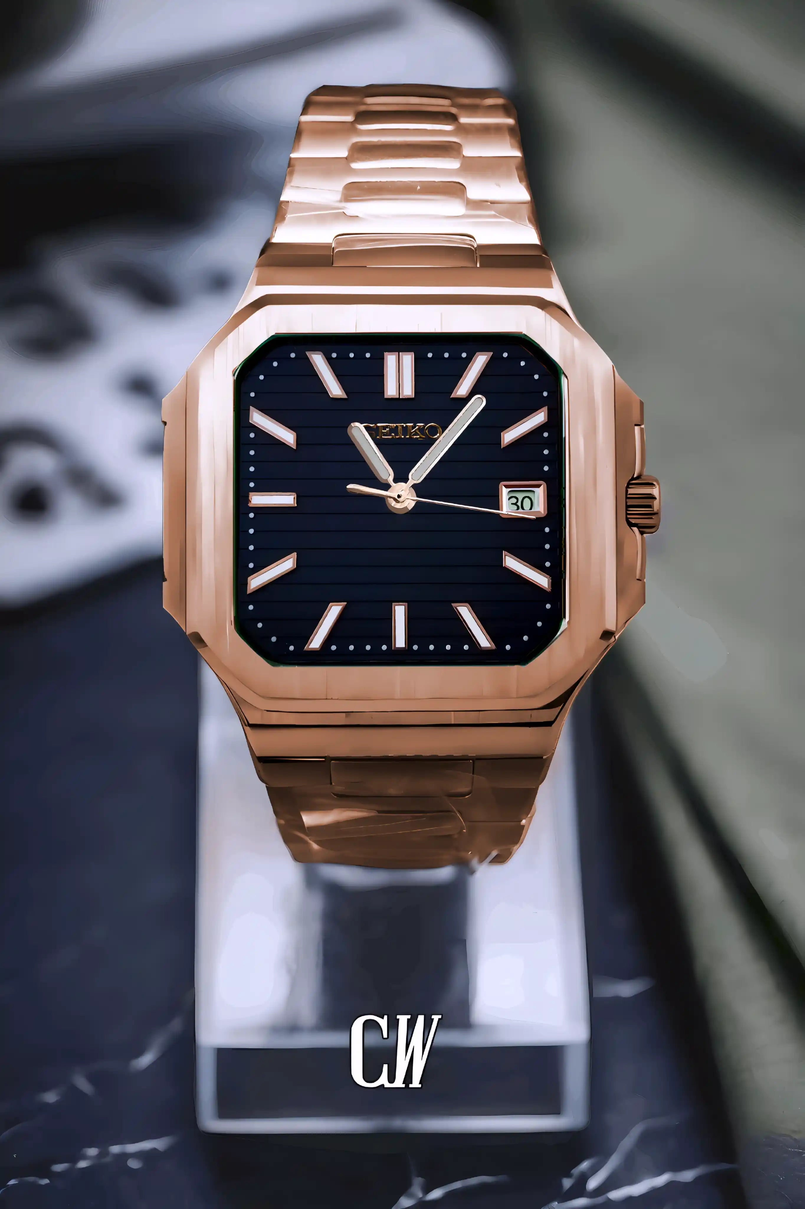 Seikocubitus mod watch rose gold black