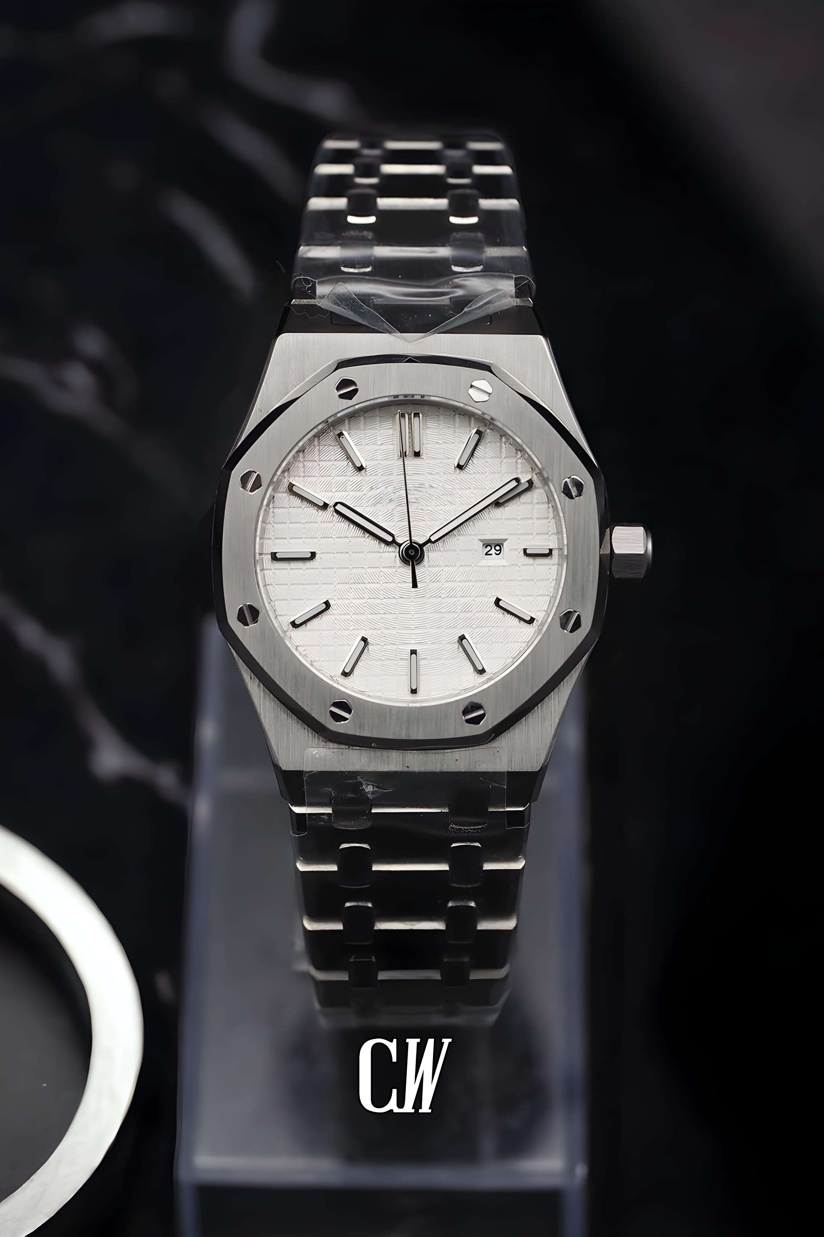 Ladies mod Royal Seikoak watch 'white'