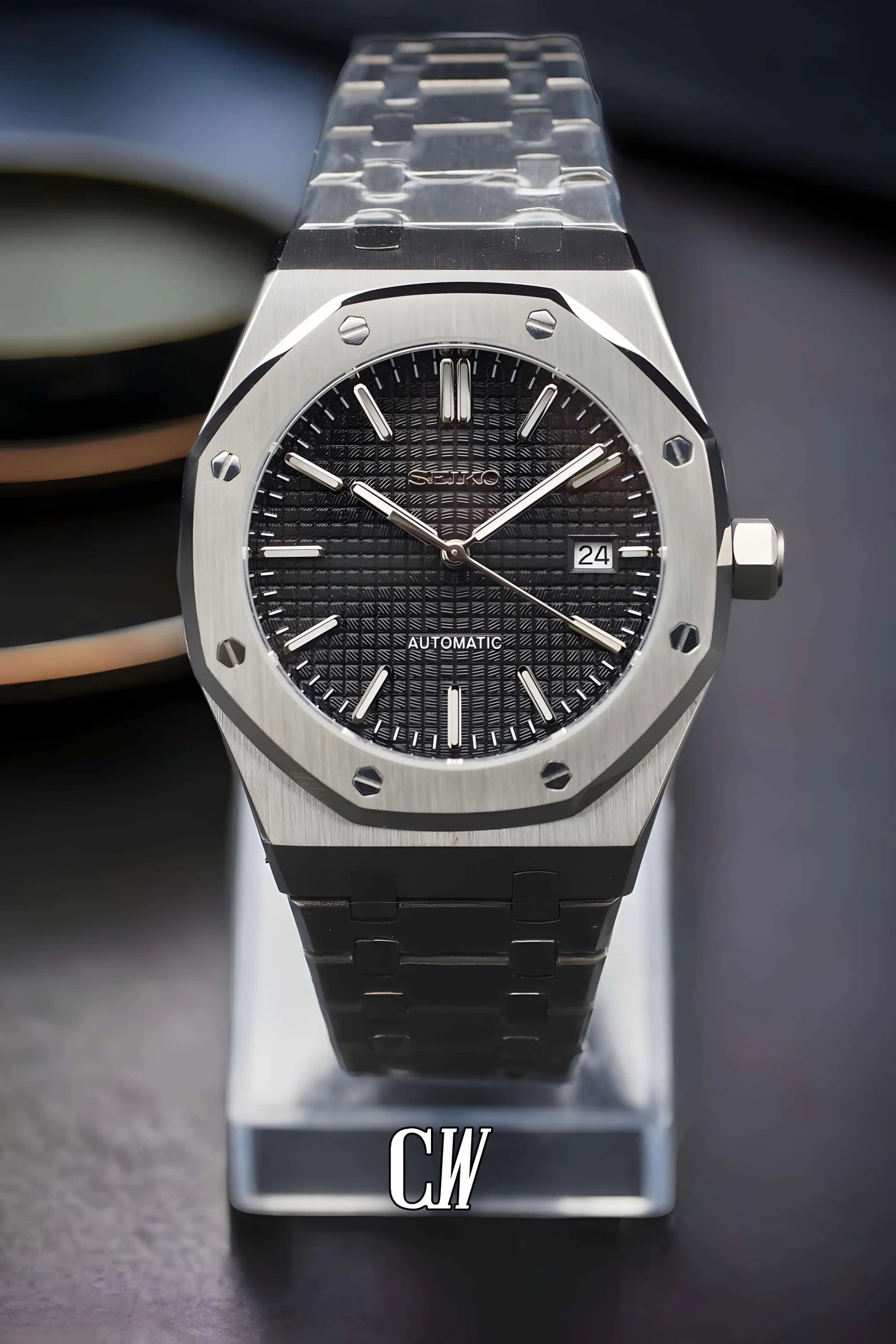 Mod Royal Seikoak watch 'black' - Circa Watch Labs seiko mod