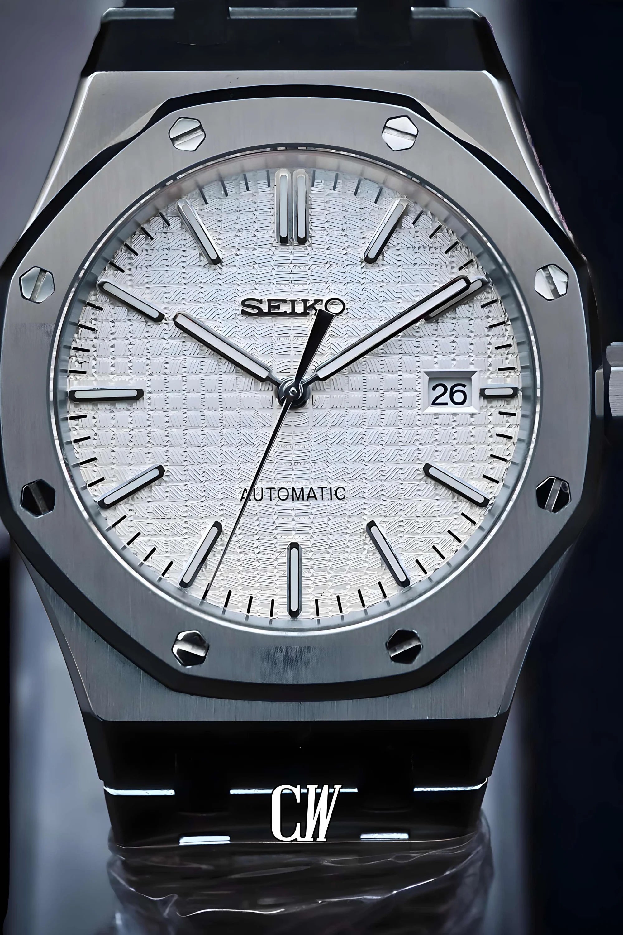 Mod Royal Seikoak watch 'white' - Circa Watch Labs seiko mod