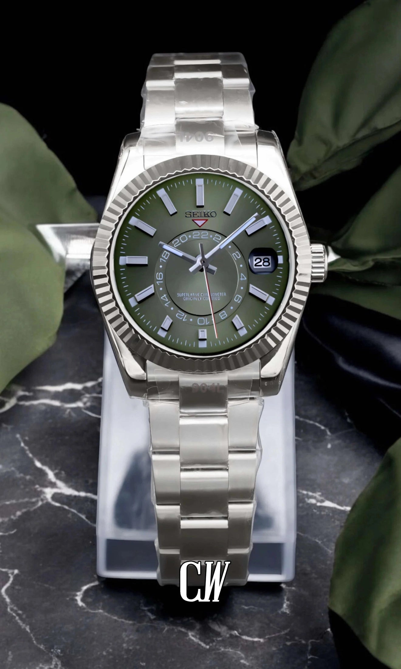 Seikojust mod skydweller watch olive green - Circa Watch Labs
