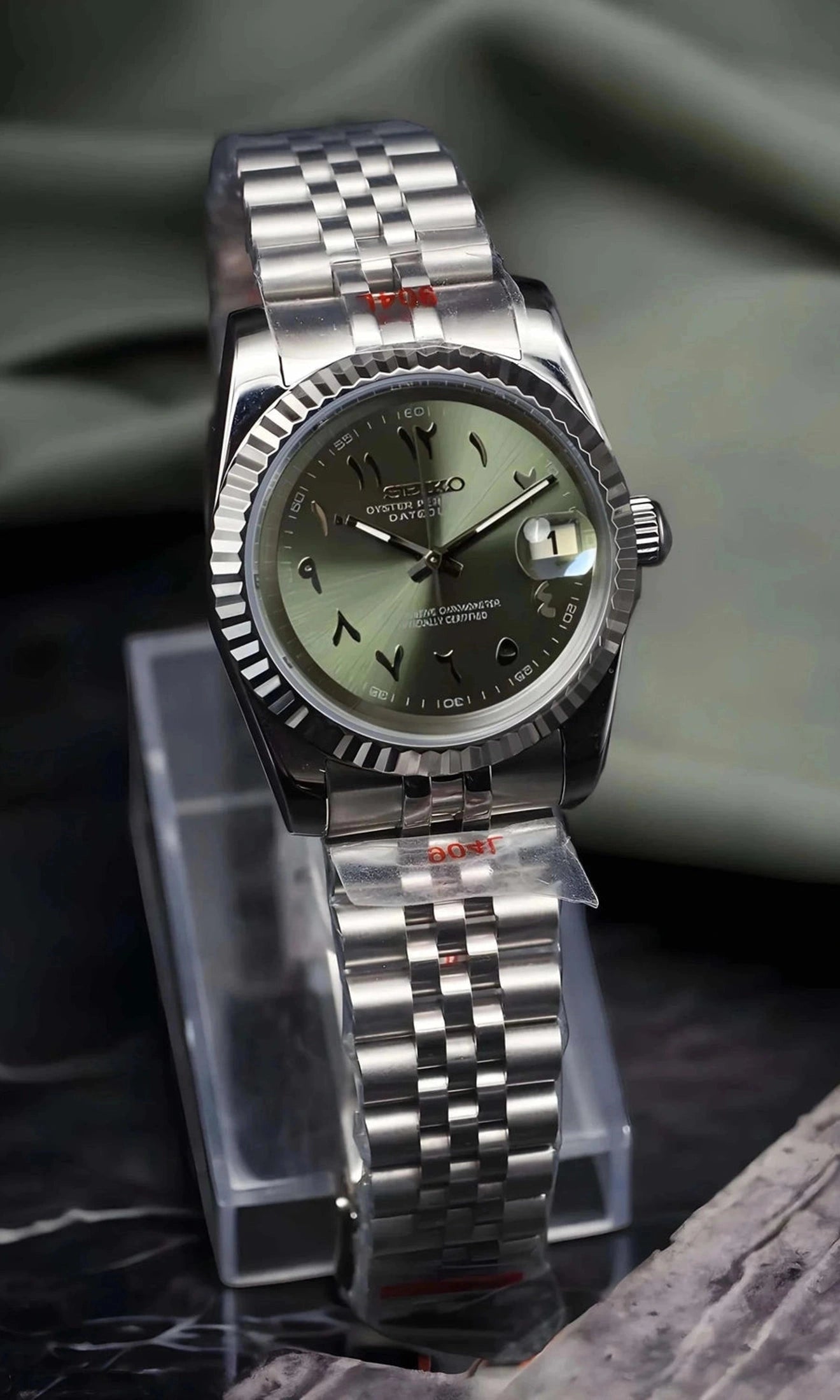 Seikojust mod watch 'arabic olive green' - Circa Watch Labs