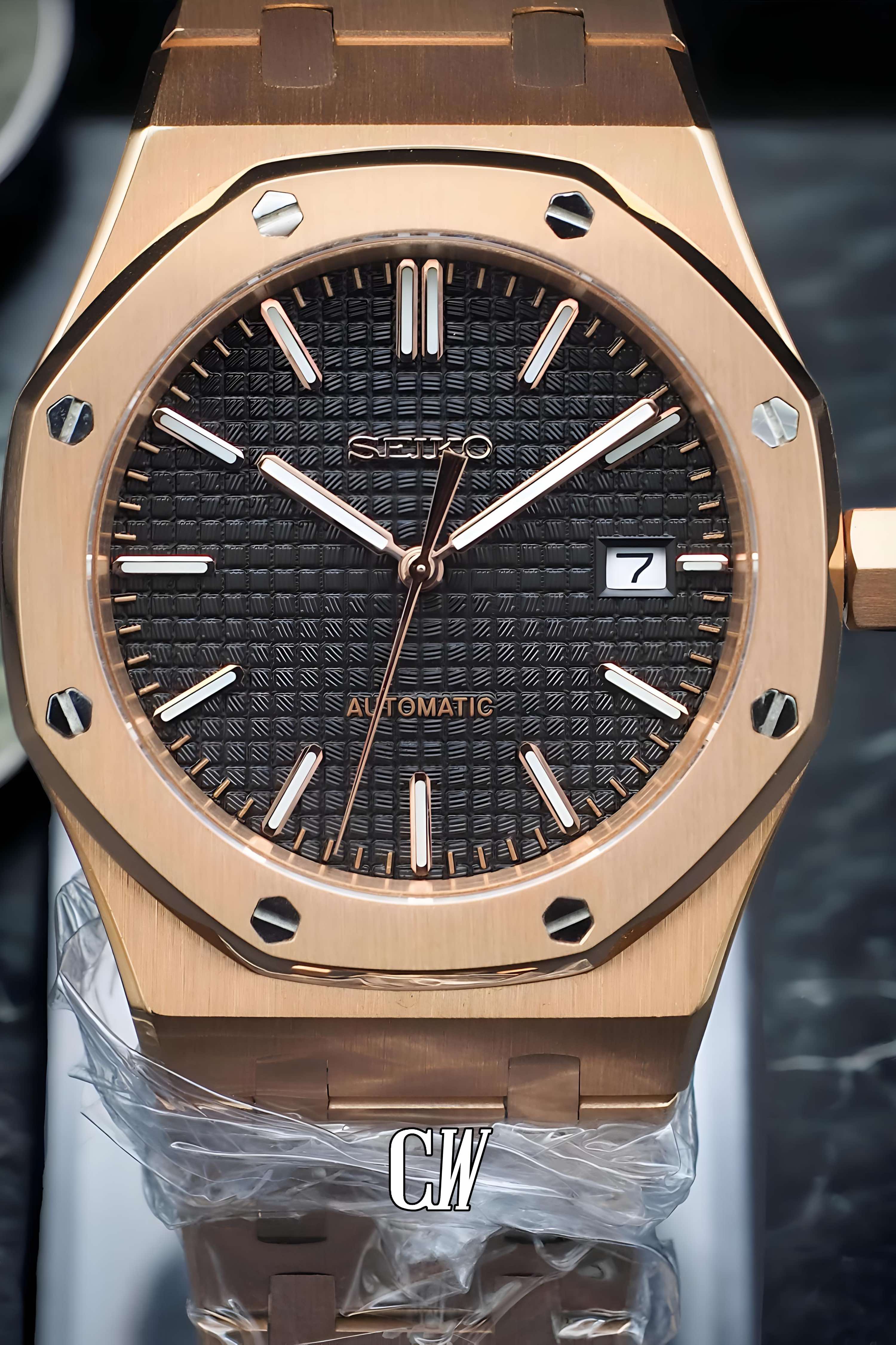 Mod Royal Seikoak watch 'Rose gold' - Circa Watch Labs