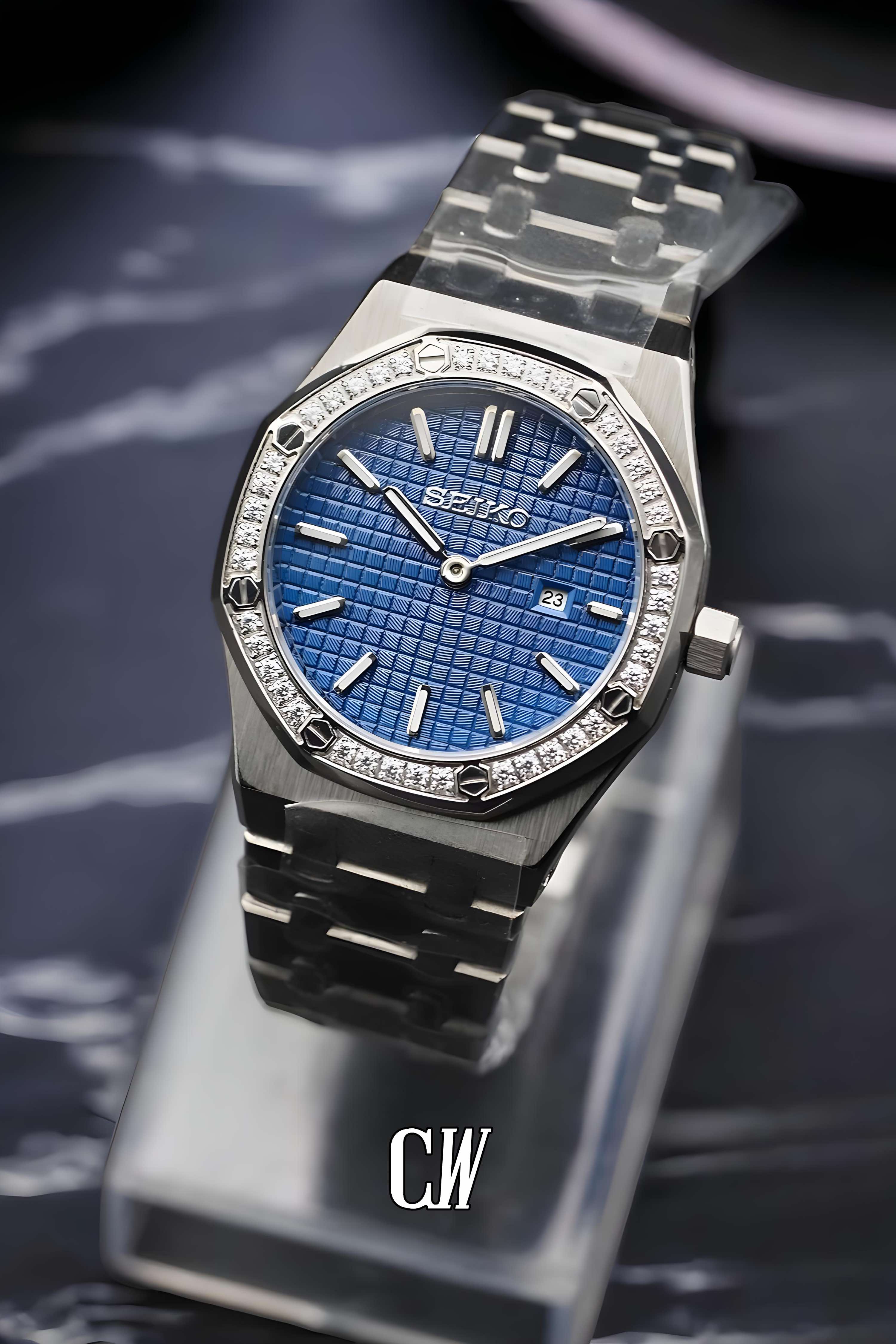 Ladies Mod Royal Seikoak watch 'Blue' - Circa Watch Labs