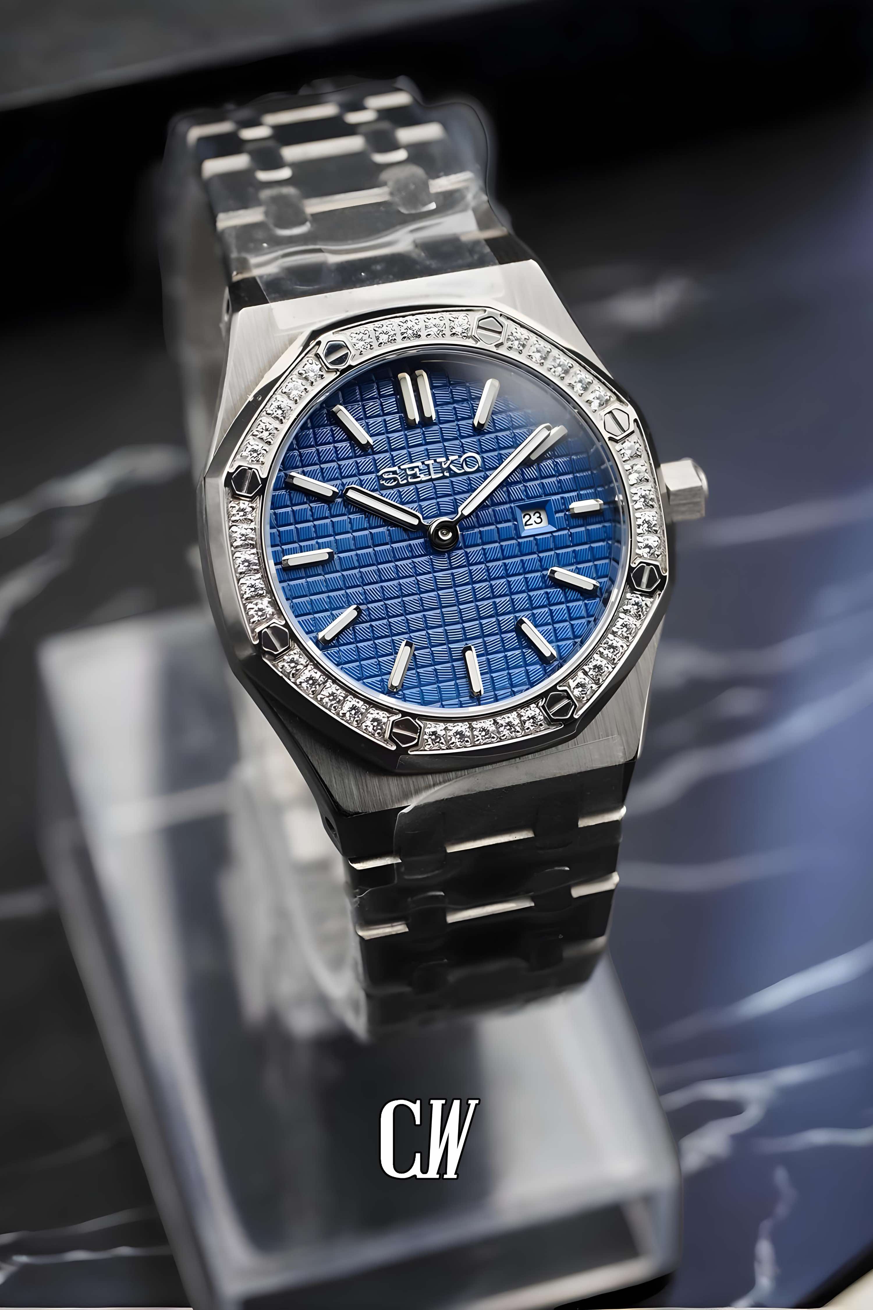 Ladies Mod Royal Seikoak watch 'Blue' - Circa Watch Labs