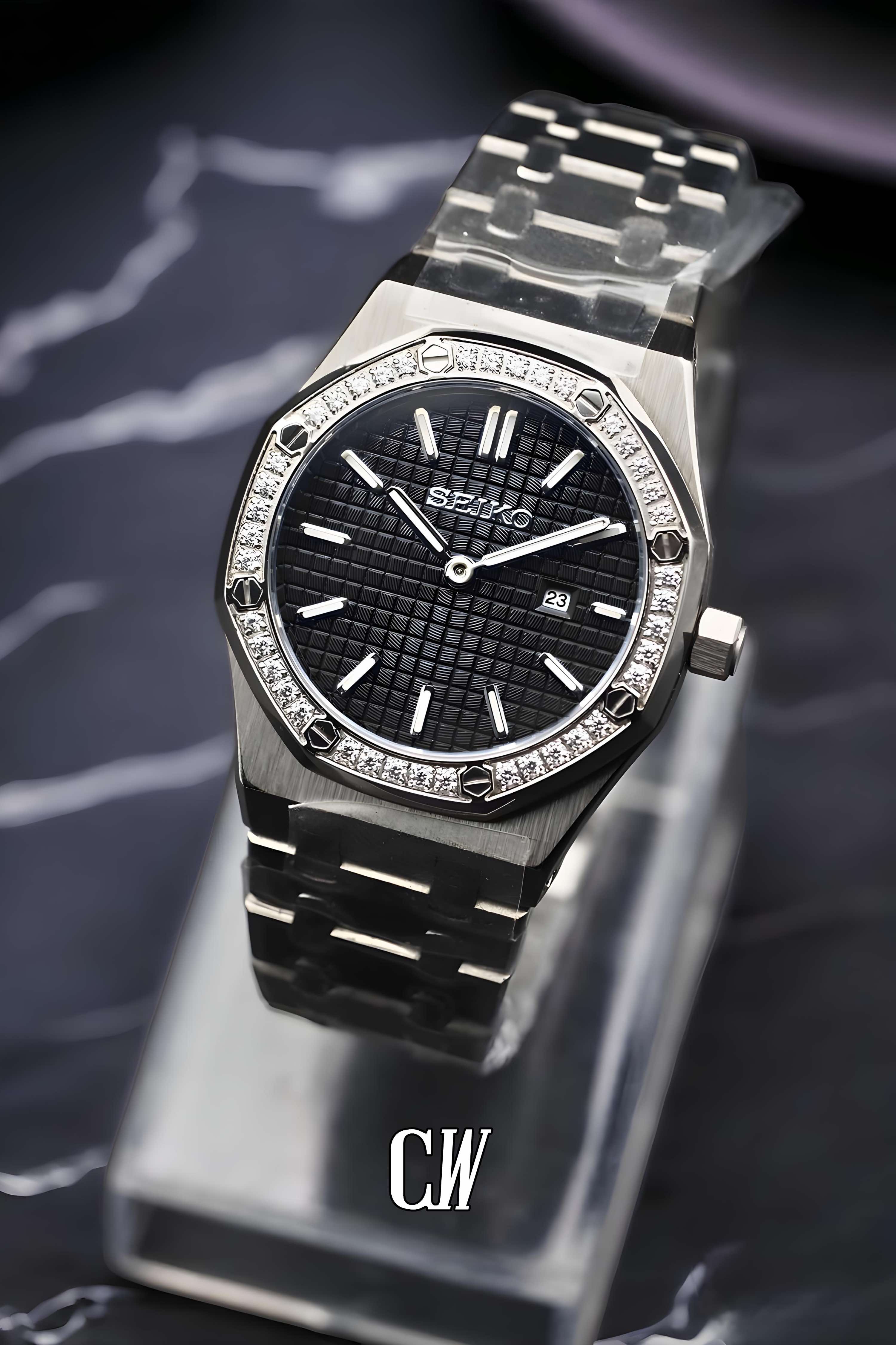 Ladies Mod Royal Seikoak watch 'Black' - Circa Watch Labs