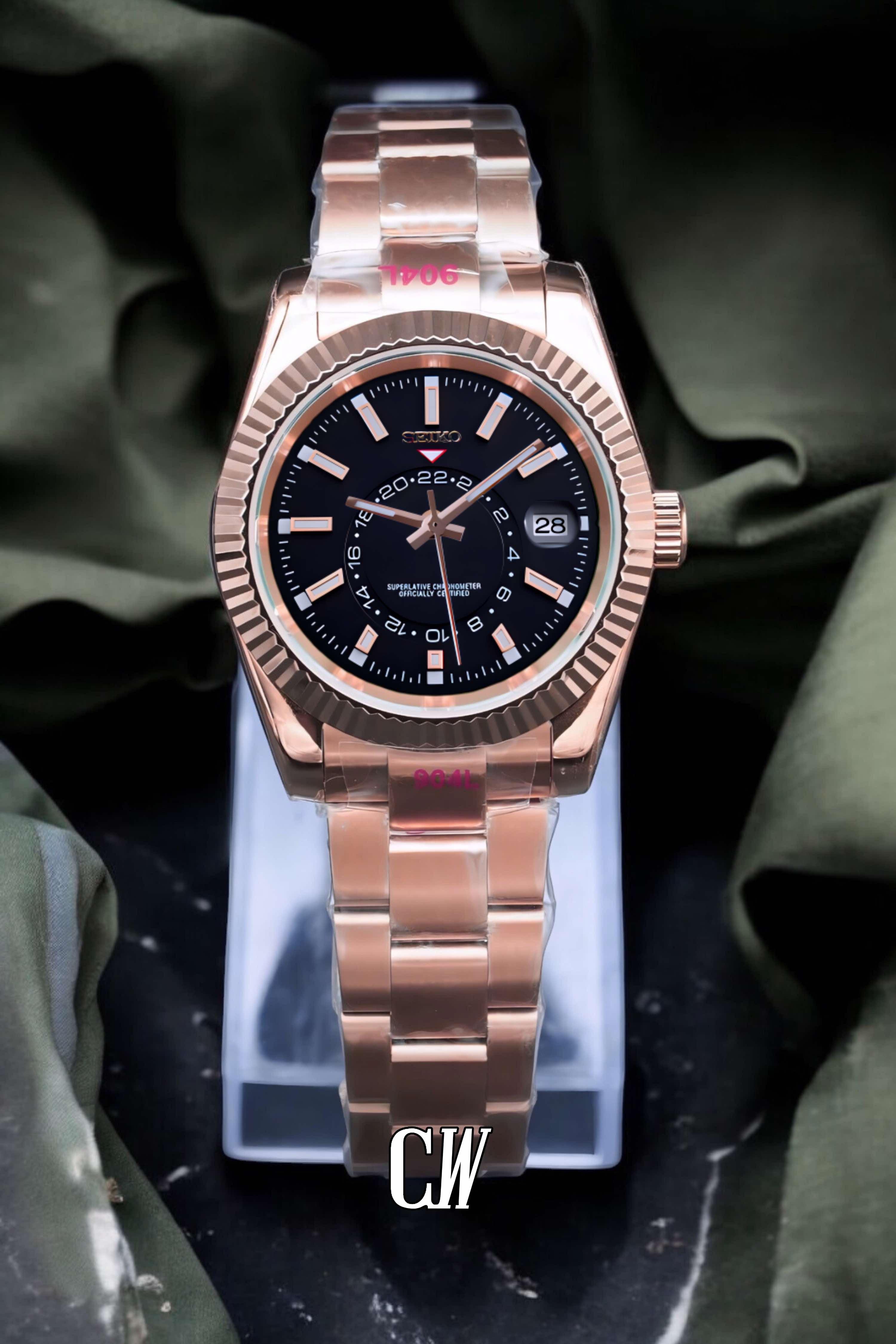 Seikojust mod skydweller watch black rose gold