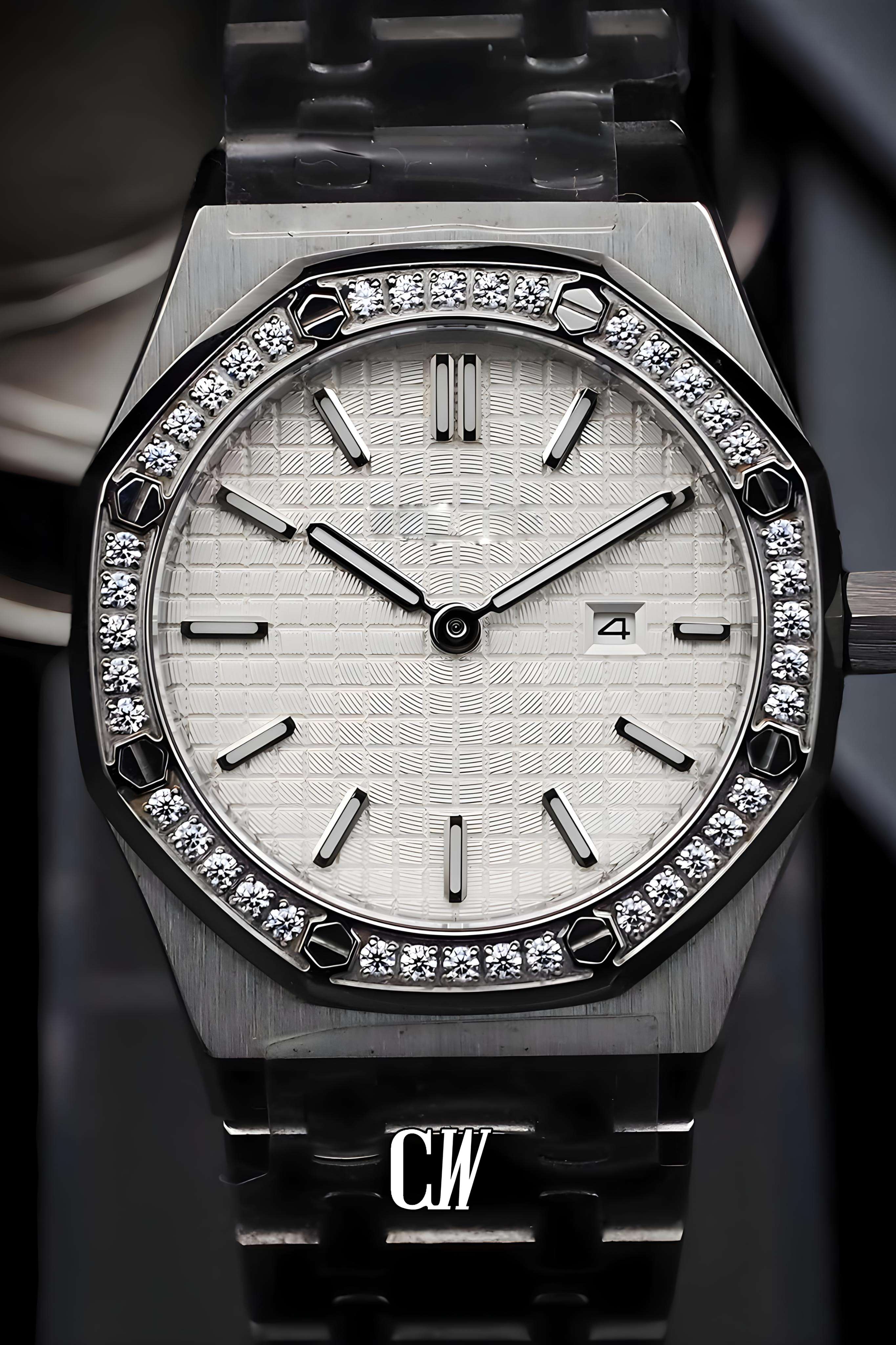 Ladies mod Royal Seikoak watch iced 'white'