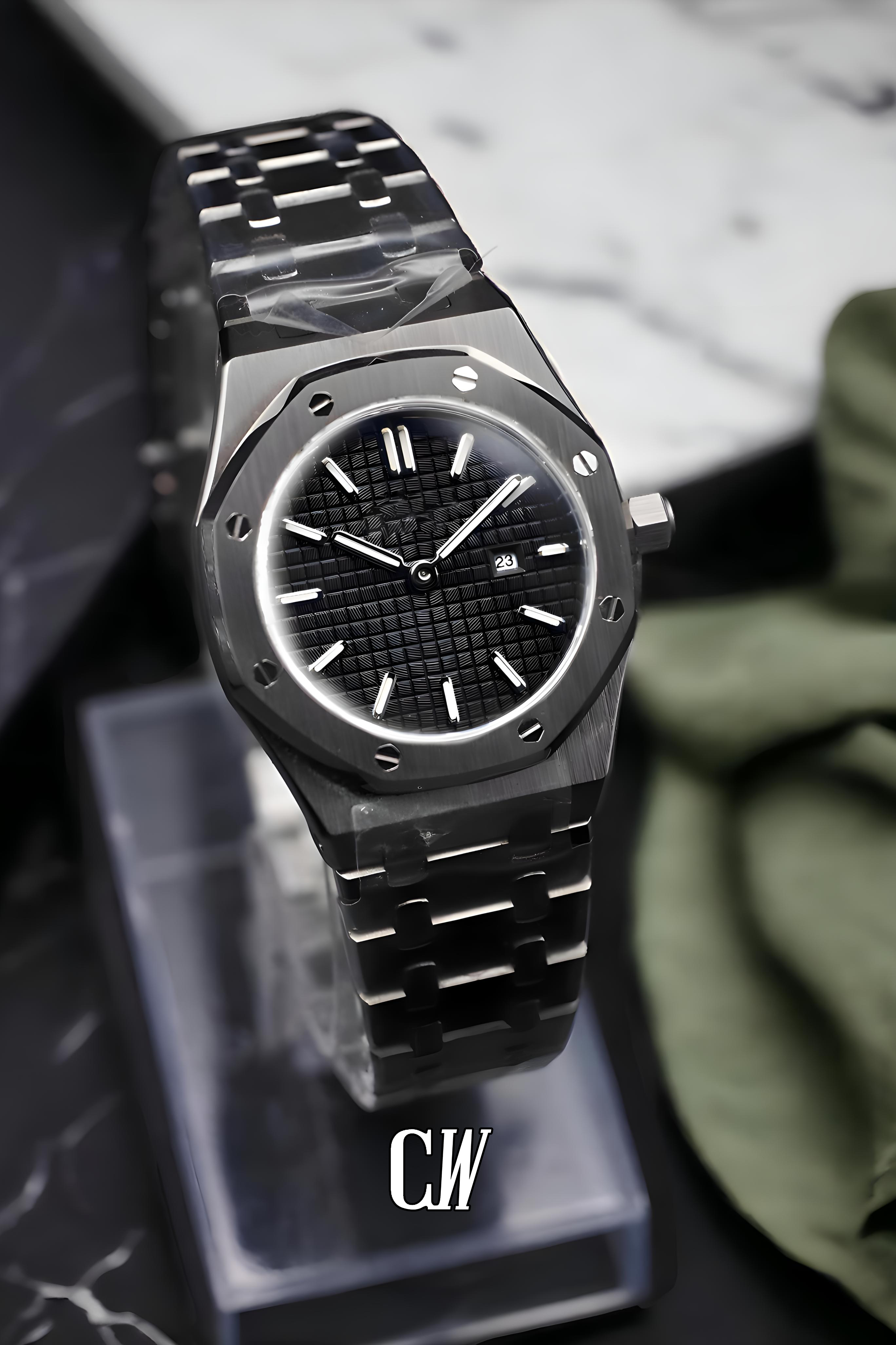 Ladies mod Royal Seikoak watch 'black'