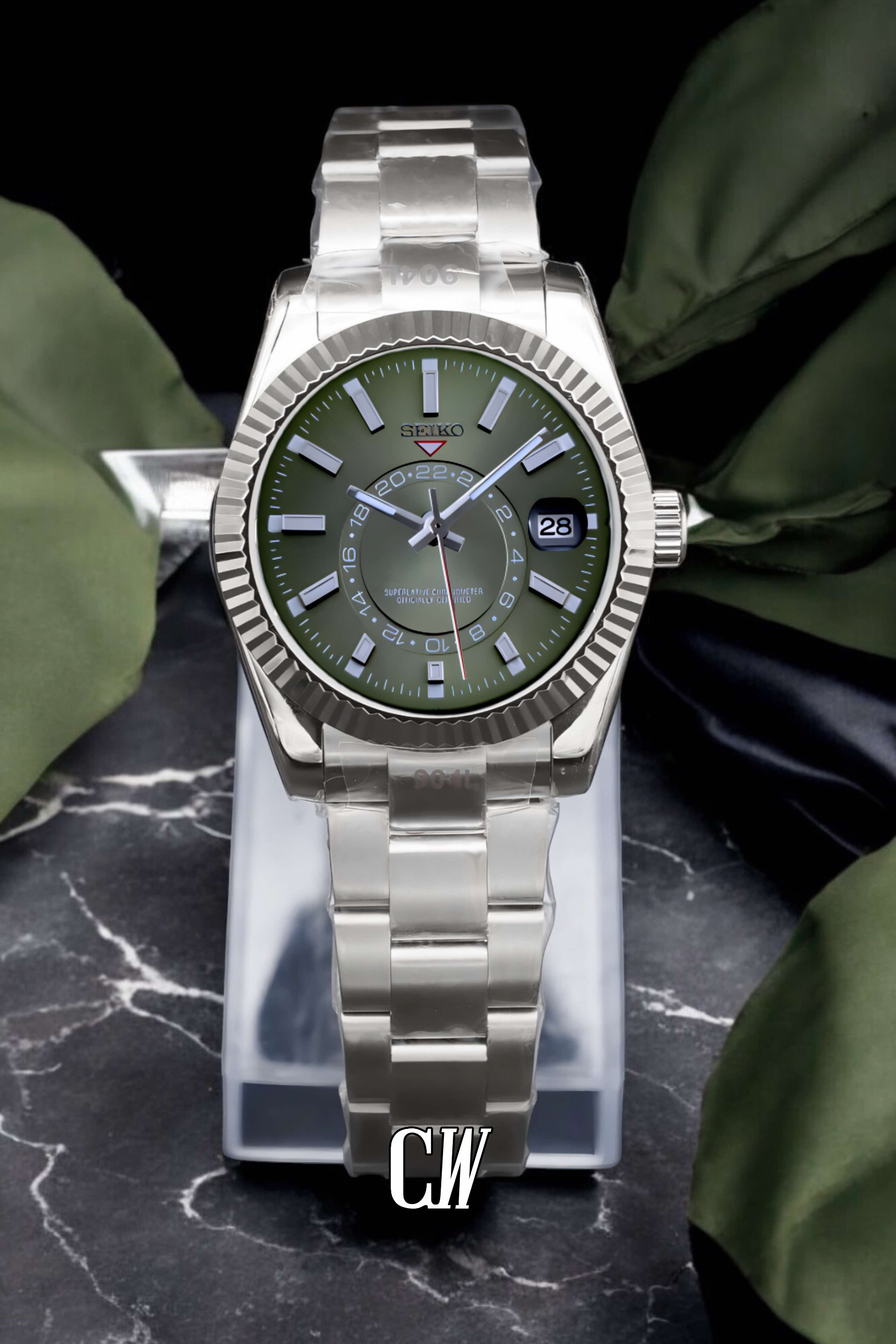 Seikojust mod skydweller watch olive green