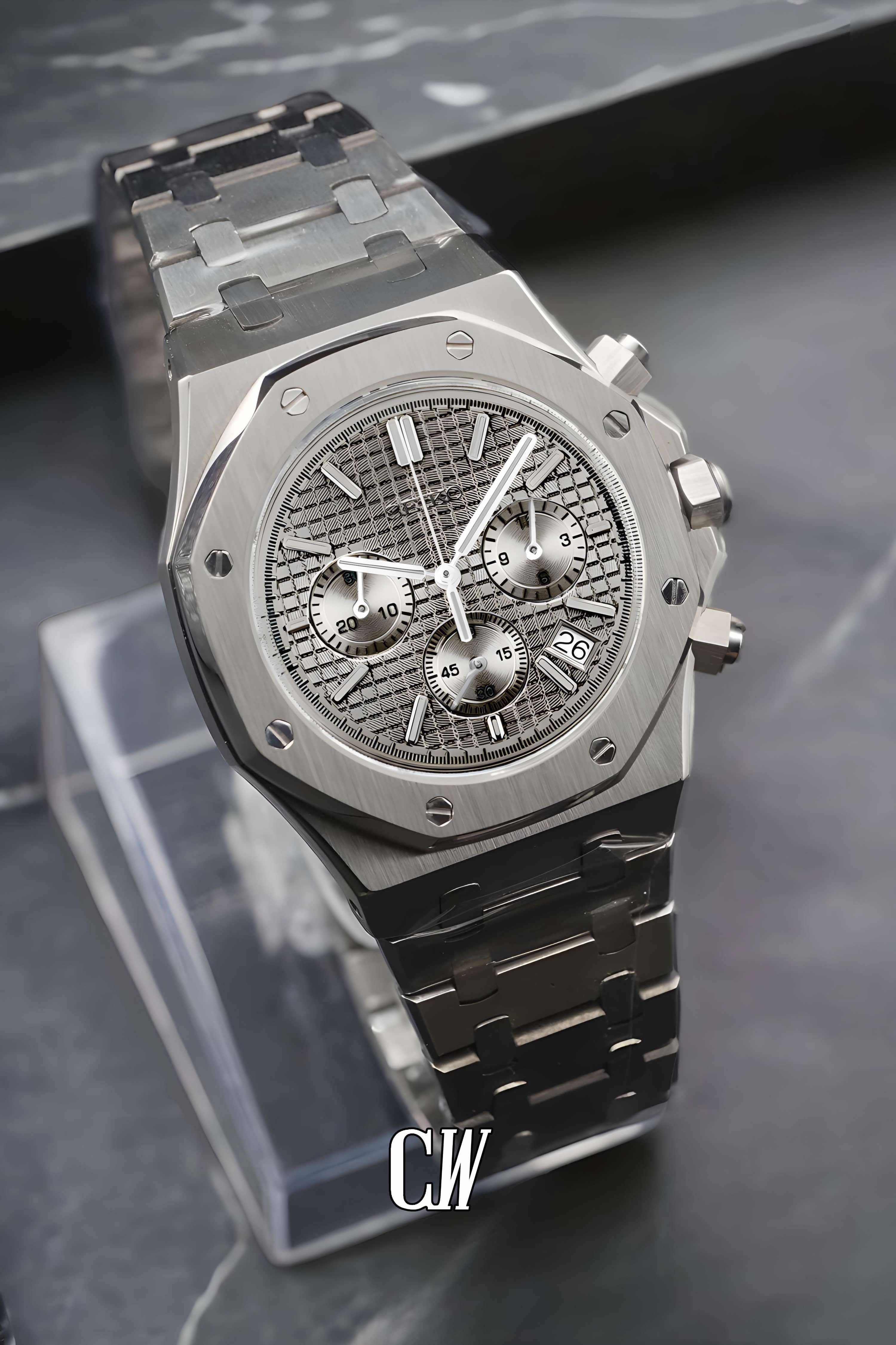 Mod Royal Seikoak chronograph silver watch