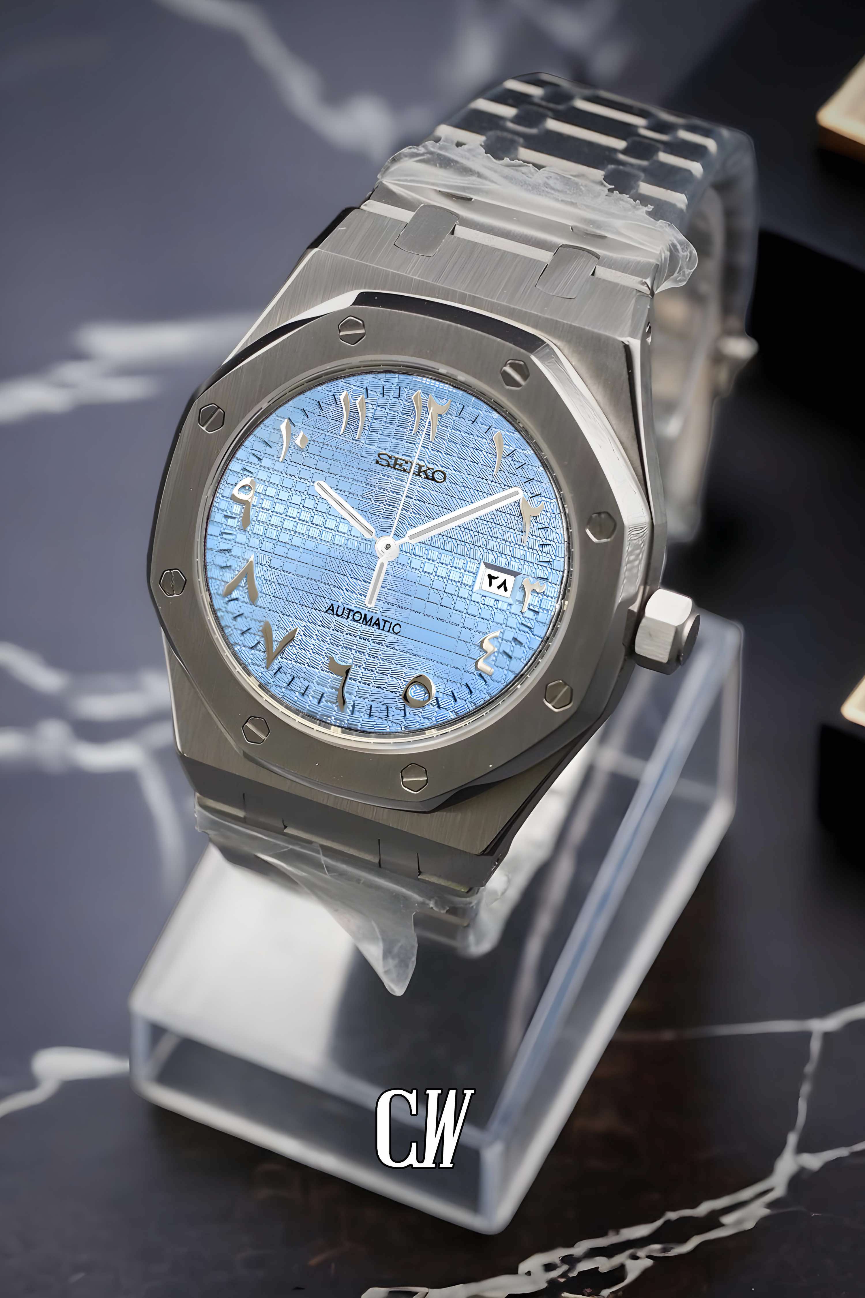 Mod Royal Seikoak automatic watch 'ice blue' arabic