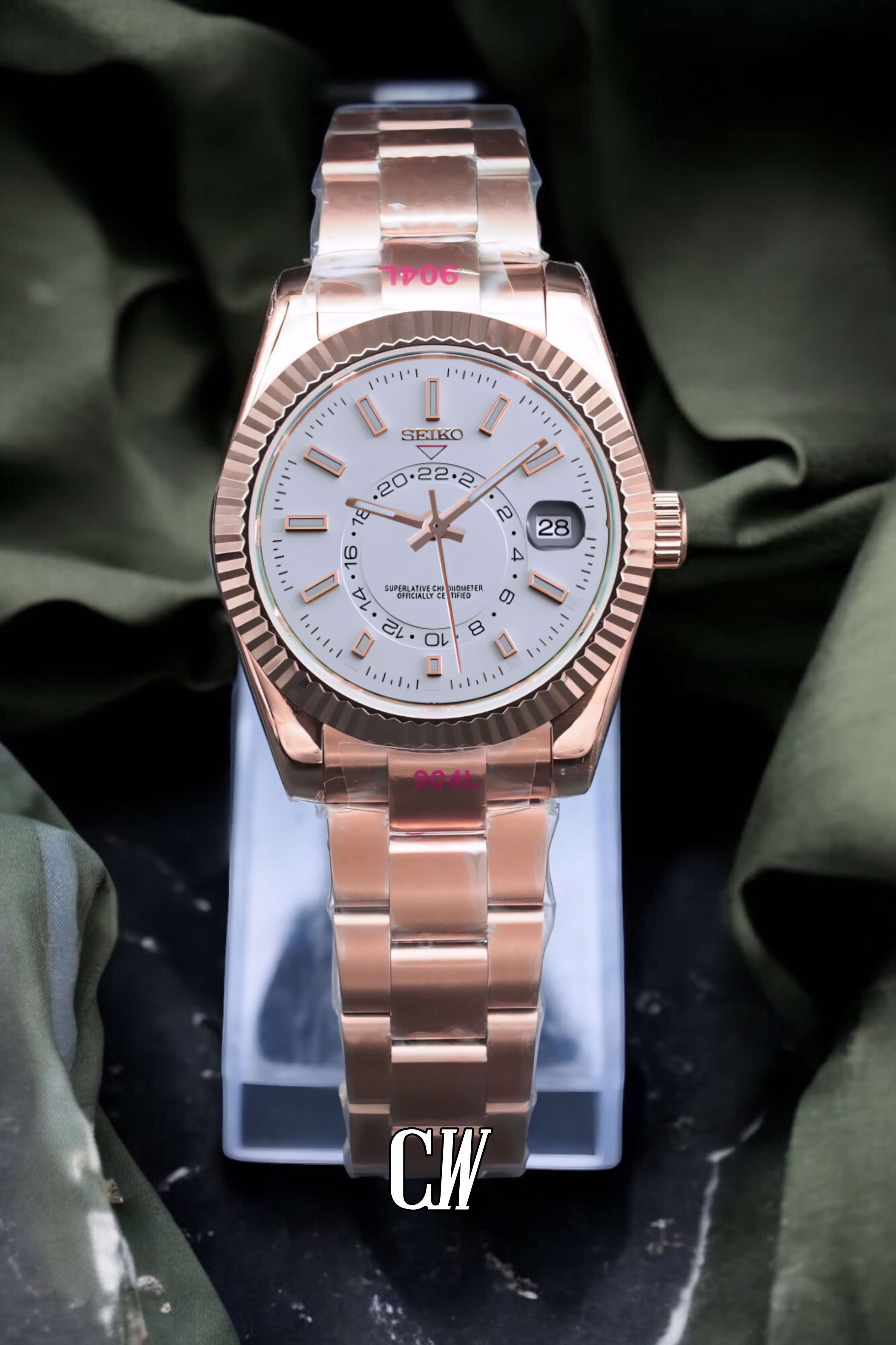 Seikojust mod skydweller watch white rose gold