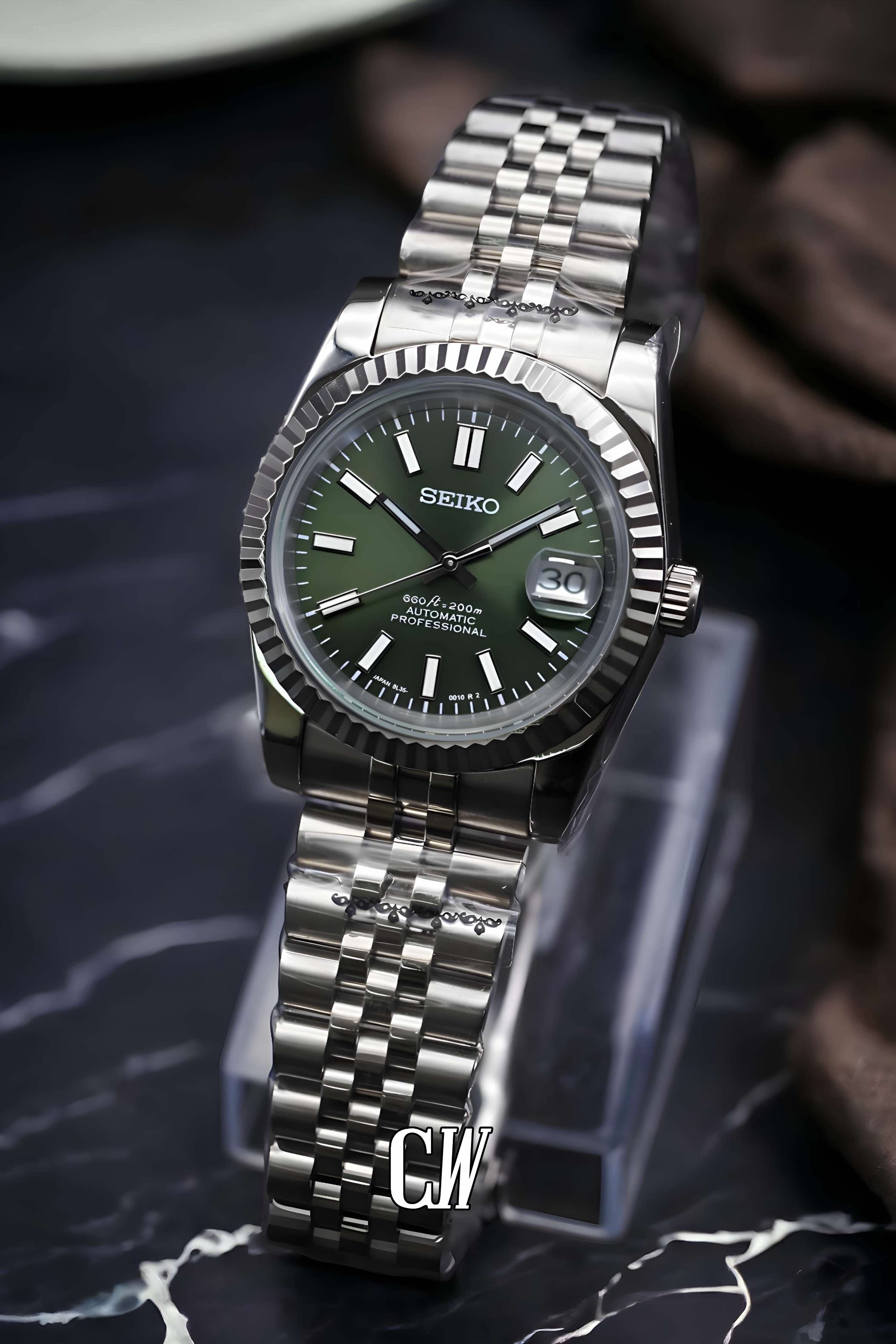 Seikojust mod watch 'olive green' - Circa Watch Labs