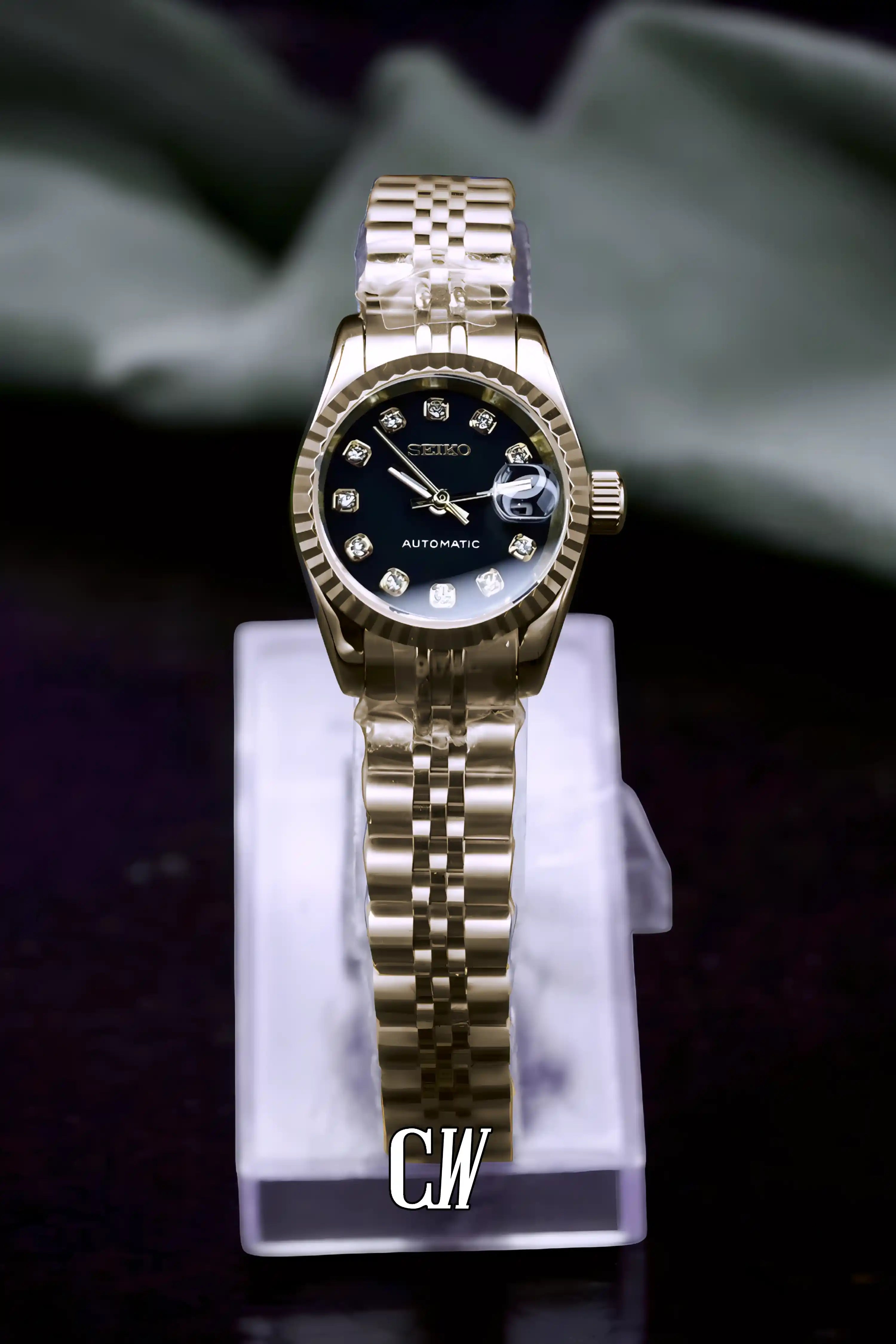 Ladies Seikojust mod watch 26mm gold black - Circa Watch Labs