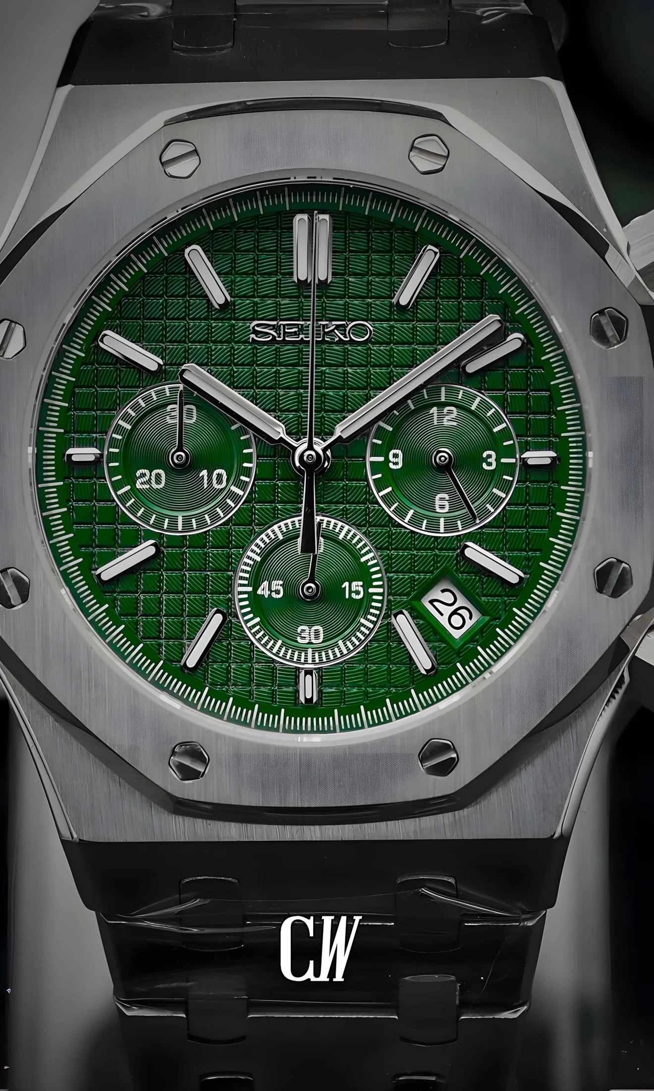 Mod Royal Seikoak chronograph green watch - Circa Watch Labs