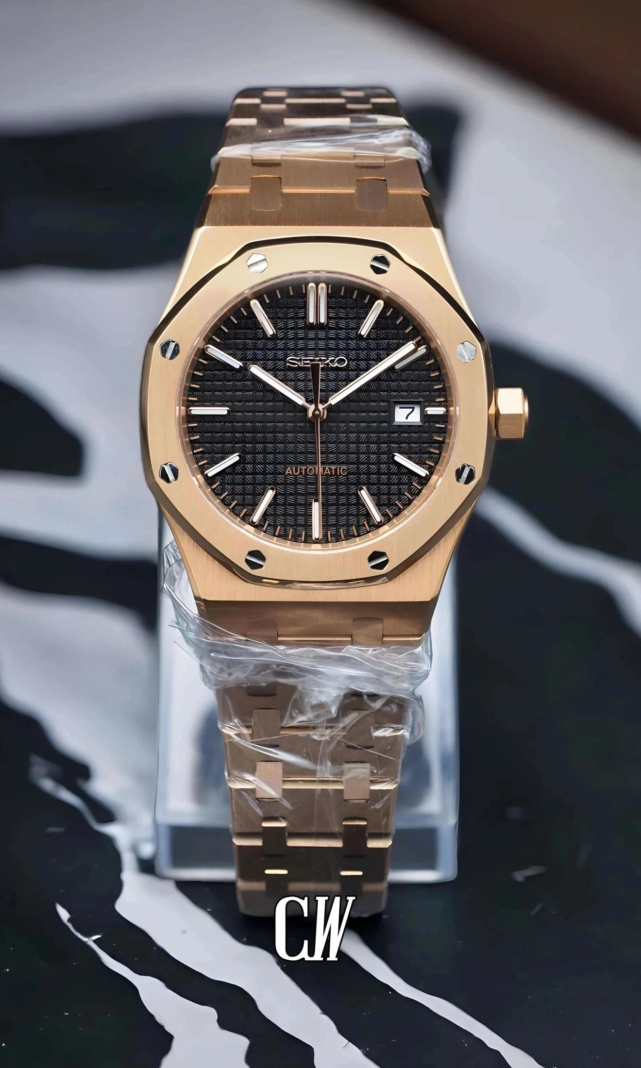 Mod Royal Seikoak watch 'Rose gold' - Circa Watch Labs