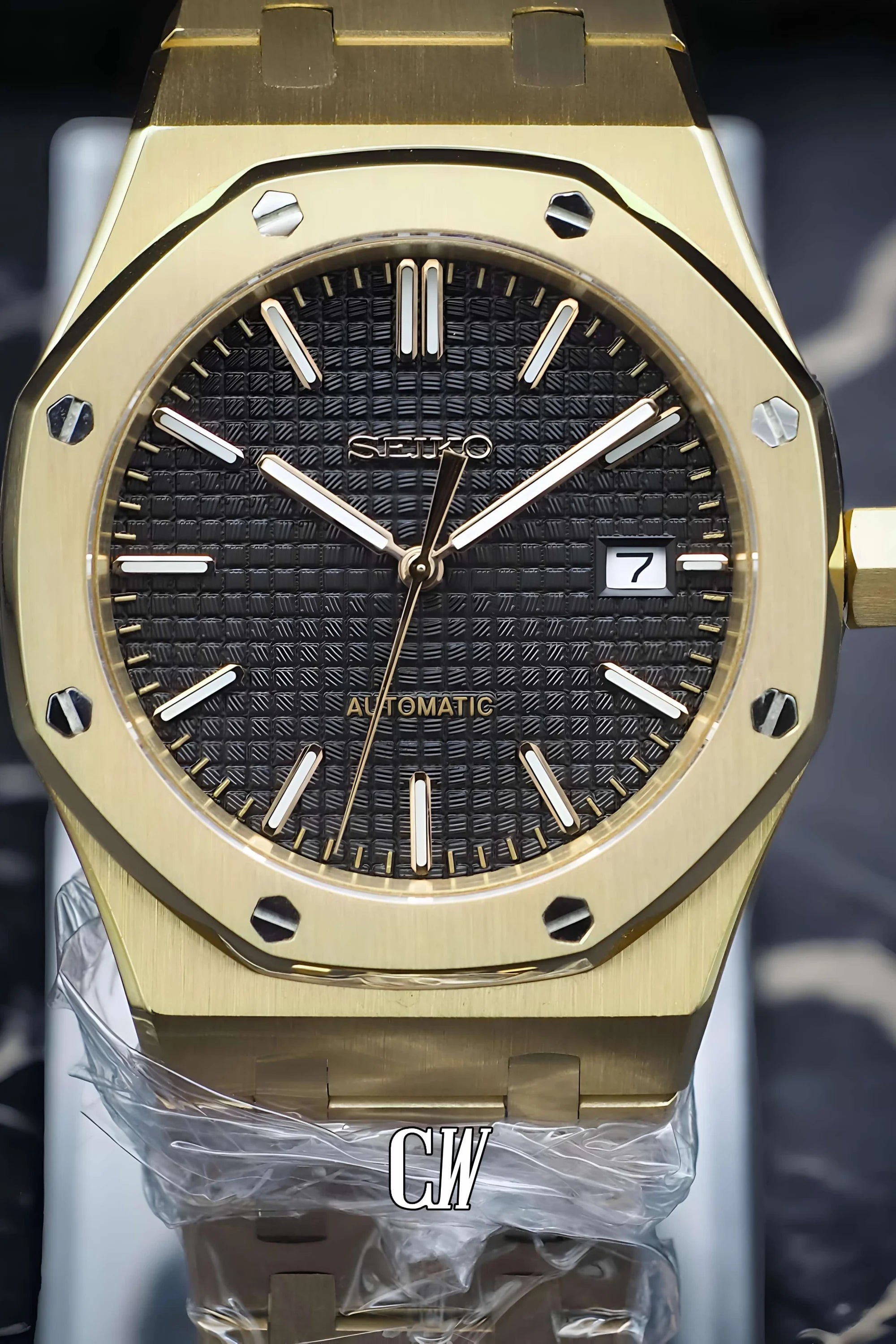 Mod Royal Seikoak watch 'Yellow Gold' - Circa Watch Labs seiko mod