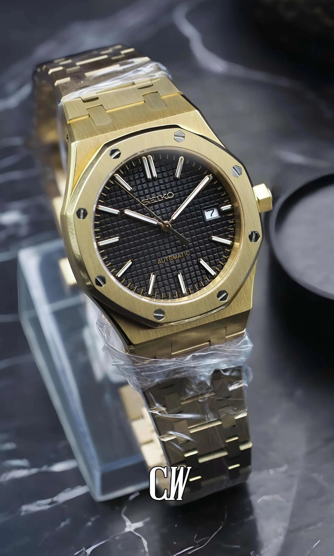 Mod Royal Seikoak watch 'Yellow Gold' - Circa Watch Labs