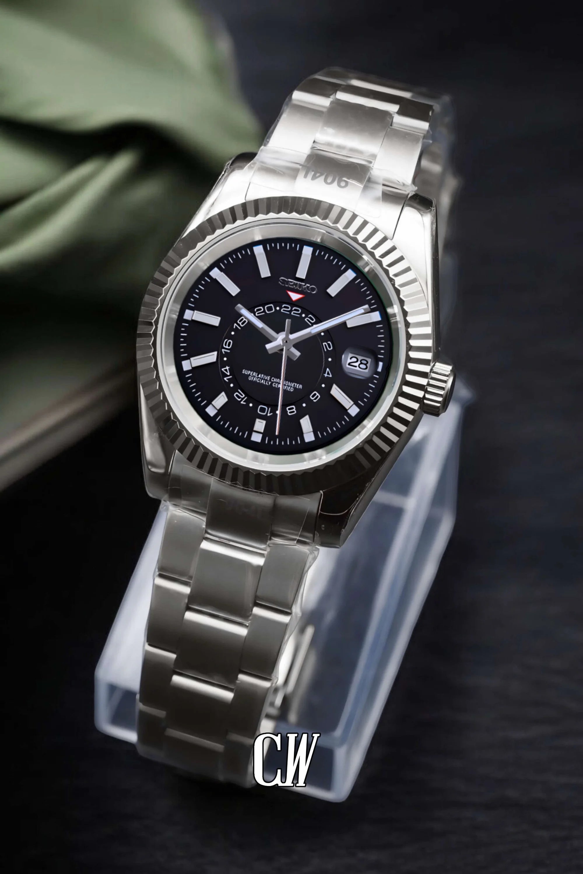 Seikojust mod skydweller watch black - Circa Watch Labs