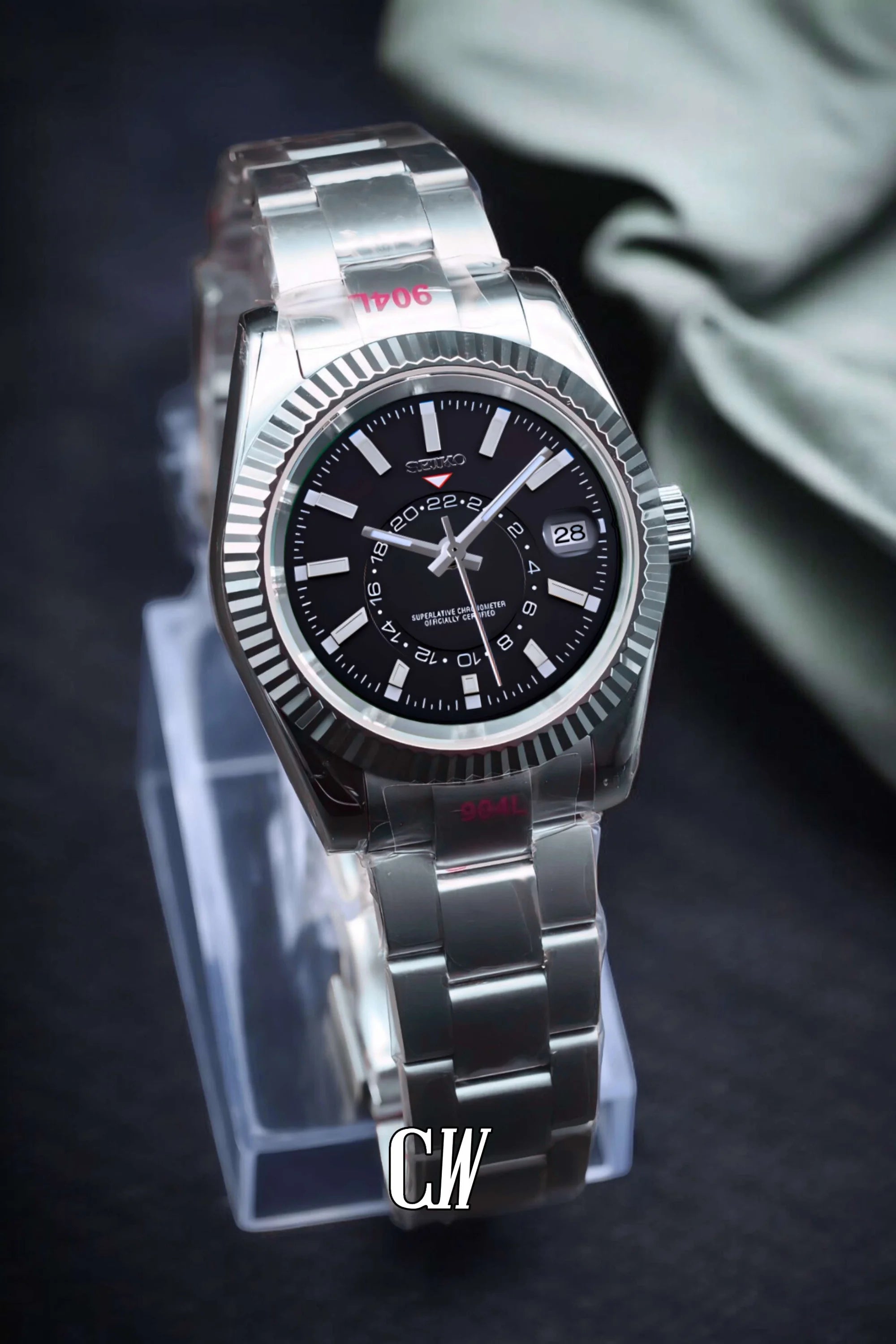 Seikojust mod skydweller watch black - Circa Watch Labs